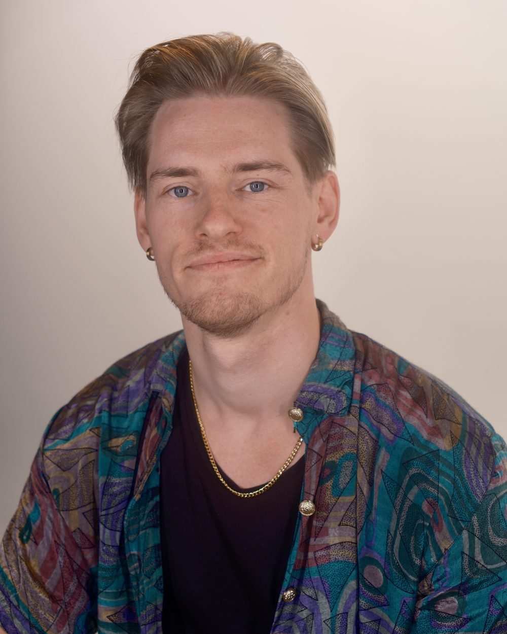 Eirik Fjellstad Fredsrud, smilende
